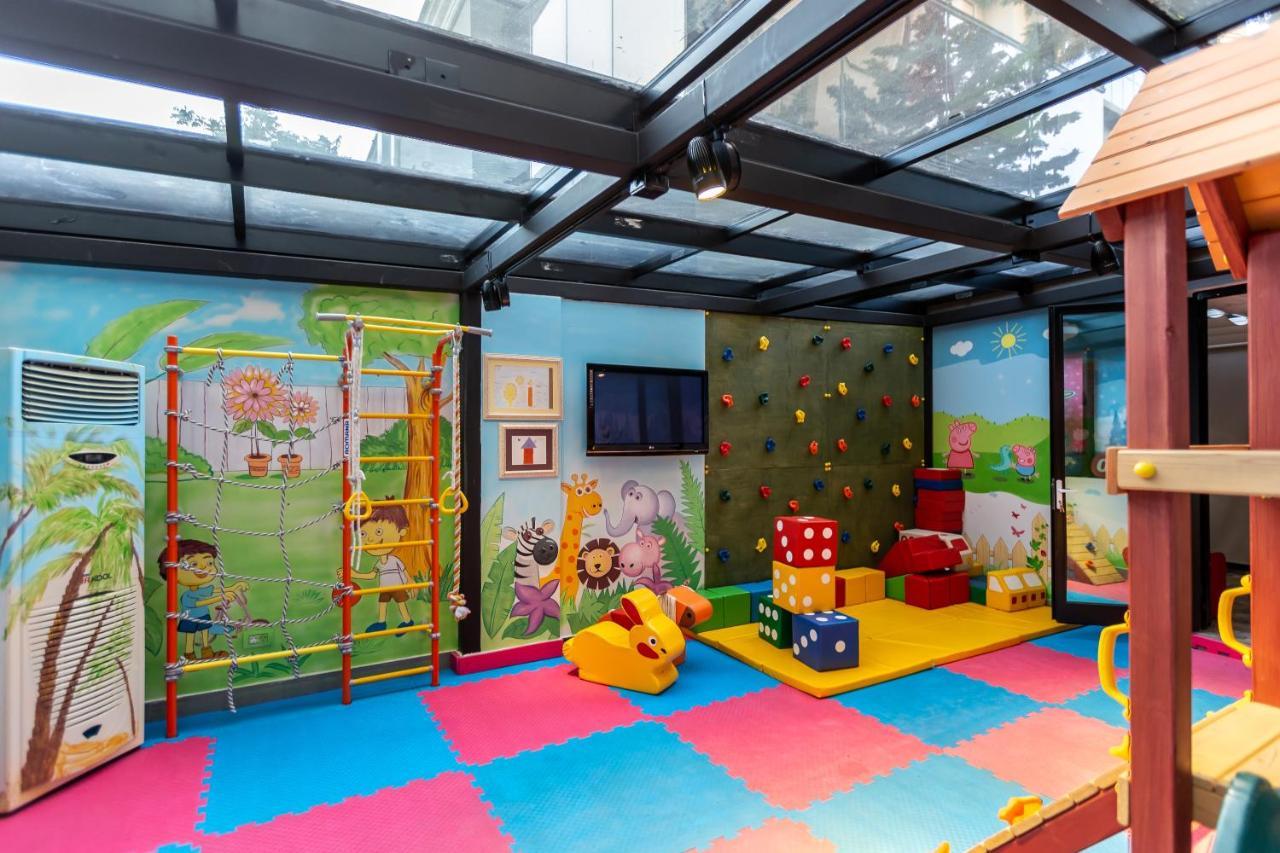 Ivy Garden Hotel Baku Eksteriør billede The Children's Museum of Oakville